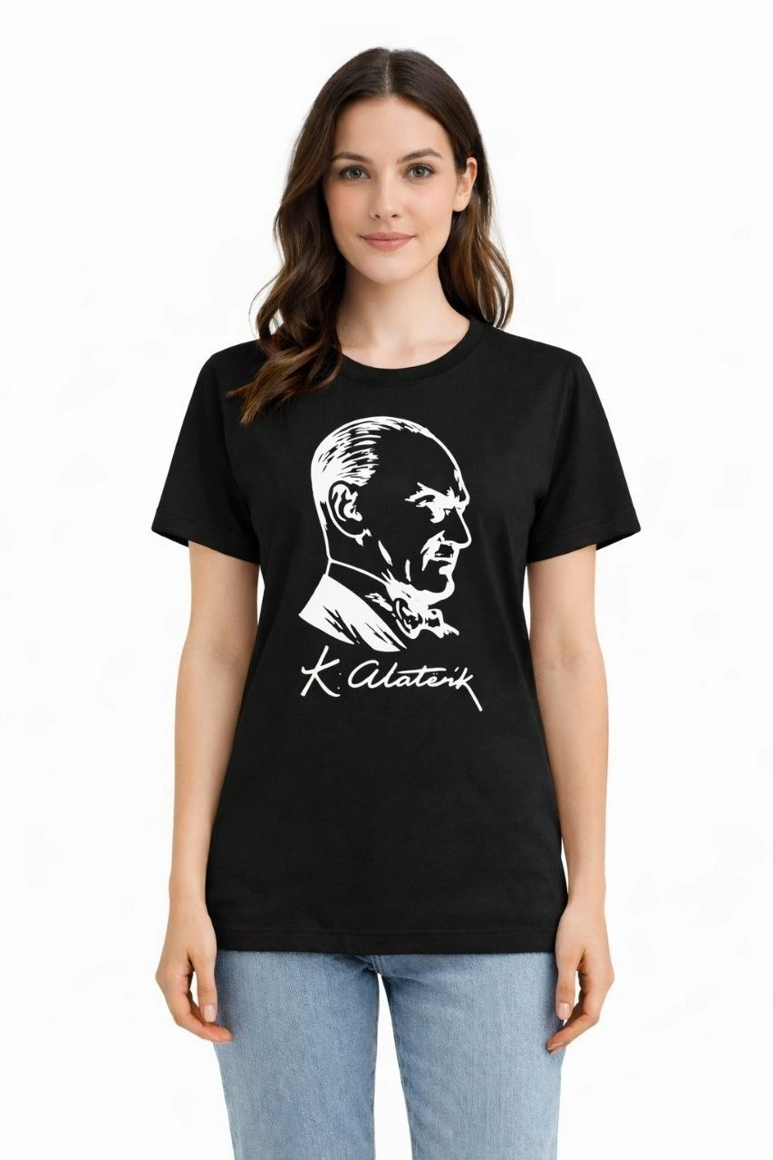 Kadın Atatürk Baskılı Tişört Kısa Kollu Bisiklet Yaka T-Shirt - Siyah