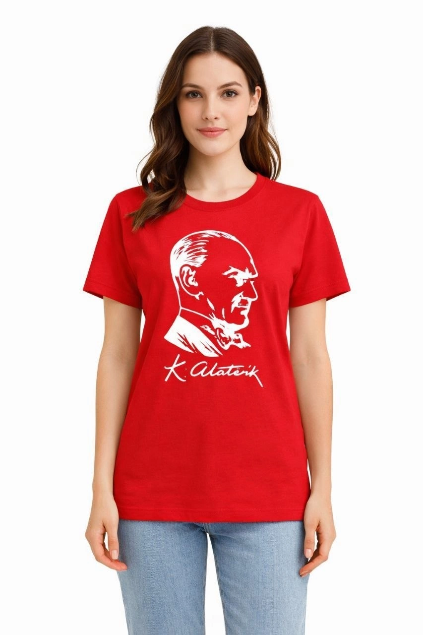 Kadın Atatürk Baskılı Tişört Kısa Kollu Bisiklet Yaka T-Shirt - Kırmızı
